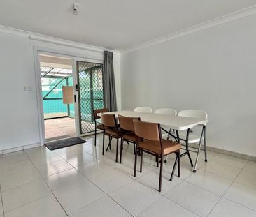 Charming Two-Storey Family Home - Photo 3