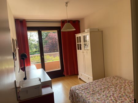 Location Appartement 3 pièces 62m² THONON LES BAINS 74200 - Photo 2