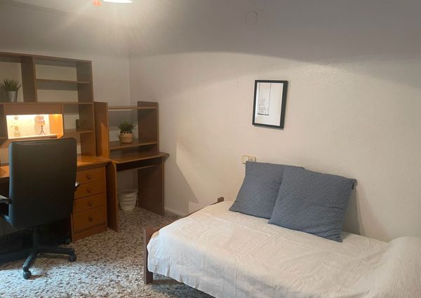 Piso de alquiler en Carrer Abat Solà, Plaza Elíptica - República Argentina