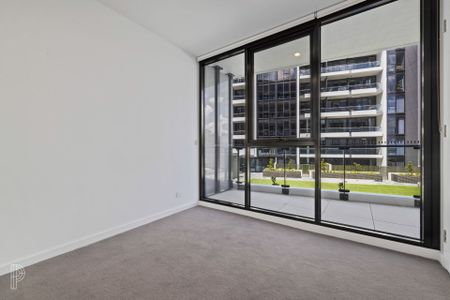 Brand New, Luxury Home in Outstanding Location - Photo 2