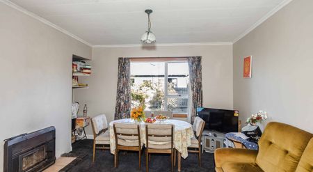 CHARACTER FAMILY HOME - Photo 3