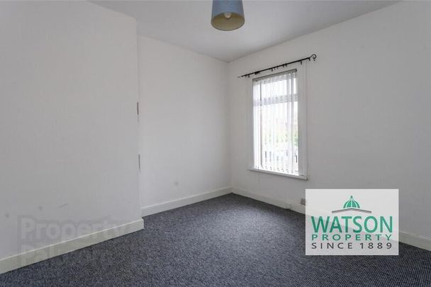 8 Wheatfield Crescent, BT147HS, Belfast - Photo 1