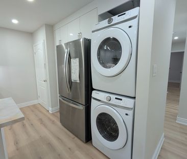 For Lease - 198 Cherrywood Drive, Newmarket, Ontario - Photo 1