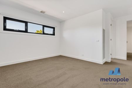 2B Melva Street, BENTLEIGH EAST, VIC - Photo 3