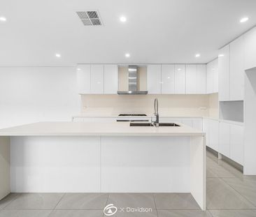 Spacious & Freshly Updated Family Home - Photo 6