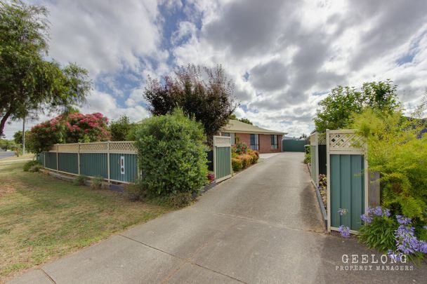 4 Govett Cres St Albans Park - Photo 1