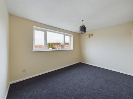 2 bedroom maisonette to rent - Photo 4