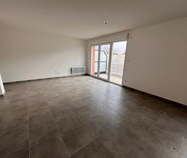 Location Appartement 3 pièces 66m² ST JORY 31790 - Photo 2