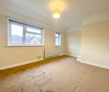 3 Bedroom - Photo 5