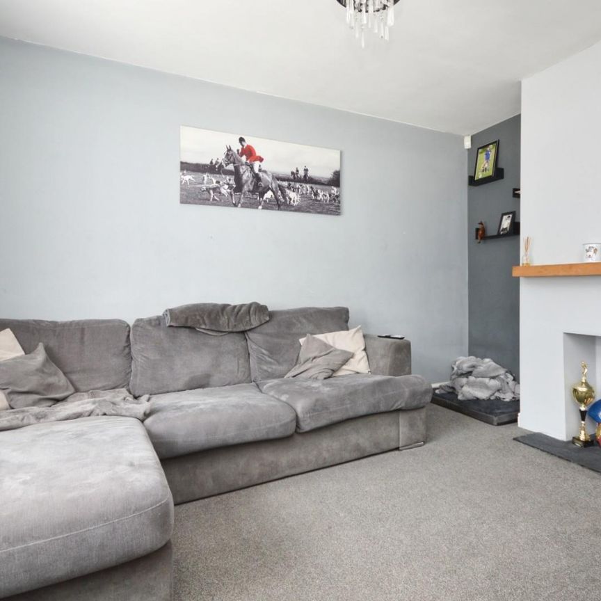 3 bedroom House To Let - Photo 1