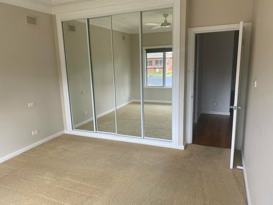 Charming Country Home in Dubbo - Photo 1