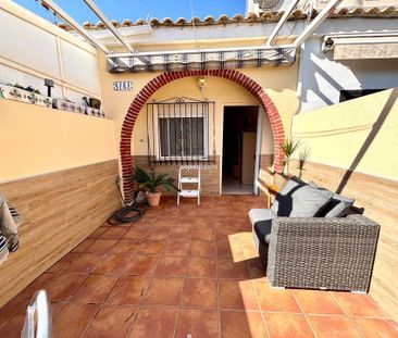 Villa in Torrevieja, Playa de los Locos, for rent - Photo 4