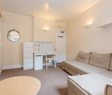 Studio to rent - Photo 3