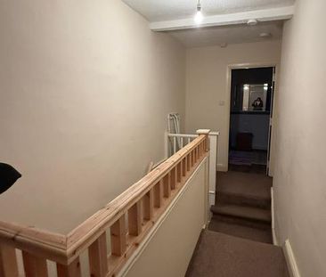 3 bedroom terraced house to rent - Photo 3