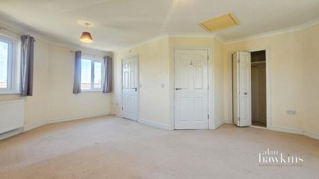 4 bedroom end of terrace house to rent - Photo 4