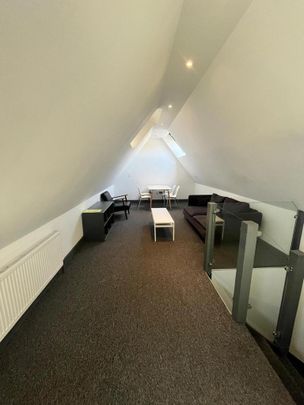 4 bedroom apartment to rent - Photo 1