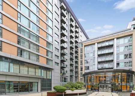 A modern 1 bedroom flat to rent in Burnelli Building, Chelsea Bridge Wharf, SW11. - Photo 5