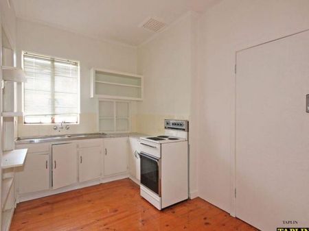 3b/7 West Beach Road - Photo 3