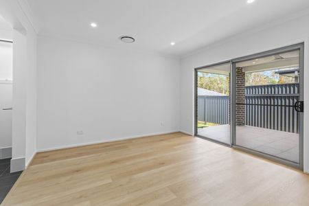Modern family living in a premium leppington location! - Photo 2