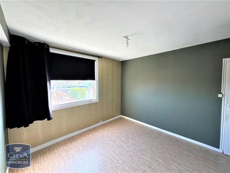 Location Appartement 4 pièces 73m² LILLE 59000 - Photo 2