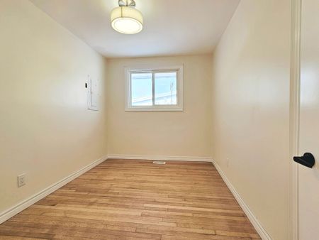 For Lease - 38 Sherry Lane Unit# A, South of Baseline to Knoxdale, Ontario - Photo 5