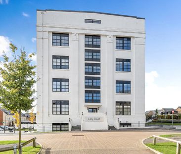 Fullbrook Drive, Basingstoke, Hampshire, RG21 - Photo 2