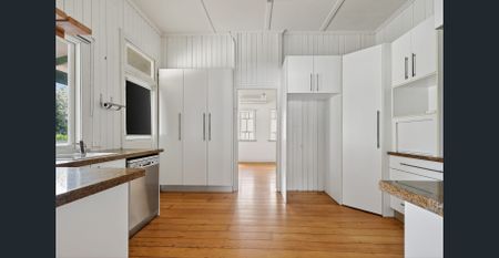 Only One Street Away From Merthyr Park - Photo 5