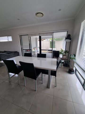 Queens Park - Photo 4