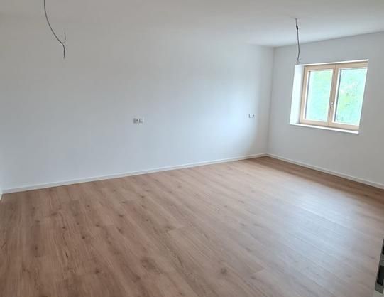 Hochwertige Dreizimmerwohnung in Mühlhausen, Wohnung - Photo 1