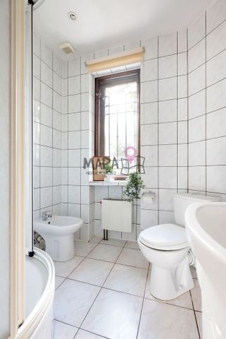 Do wynajęcia duży dom z niezależnym mieszkaniem - Zdjęcie 4