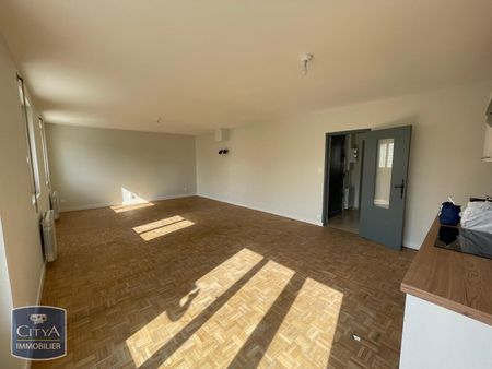 Location Appartement 4 pièces 74m² BEAUVAIS 60000 - Photo 2