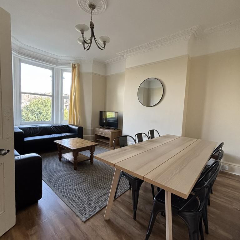 7 bedroom terraced house to rent - Photo 1