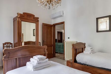 Via Castelfidardo, Florence, Tuscany 50137 - Photo 2