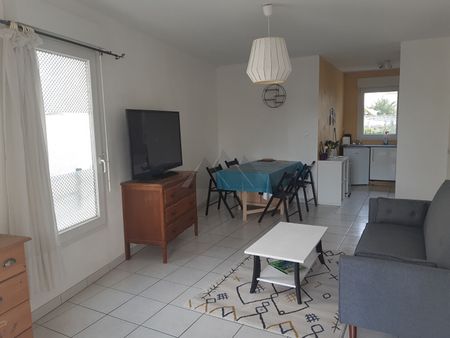 Location Appartement 3 pièces 52m² - Photo 2