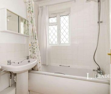 Rose Cottage, Linkfield Lane, Redhill, RH1 - Photo 6