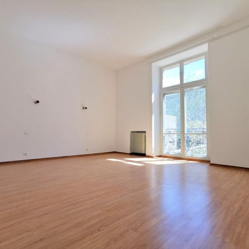 Location Appartement 4 pièces 167m² AVIGNON 84000 - Photo 1
