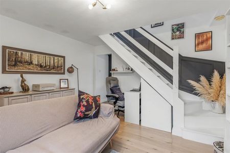 2 BED Semi-detached house To rent - Photo 2