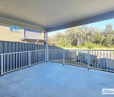 Modern Freestanding Townhouse - Photo 5