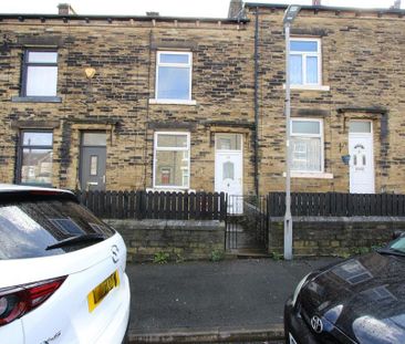 3 bedroom semi-detached house to rent - Photo 6