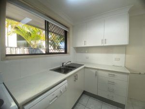 1/3 Doggett Dr, Miami QLD 4220 - Photo 5