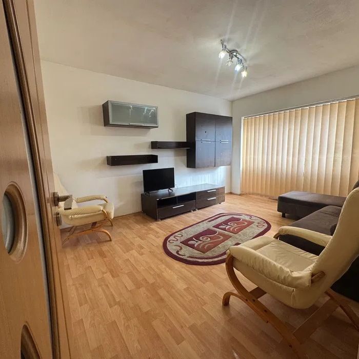 Apartament cu 3 camere, DECOMANDAT, zona Dacia - Photo 1