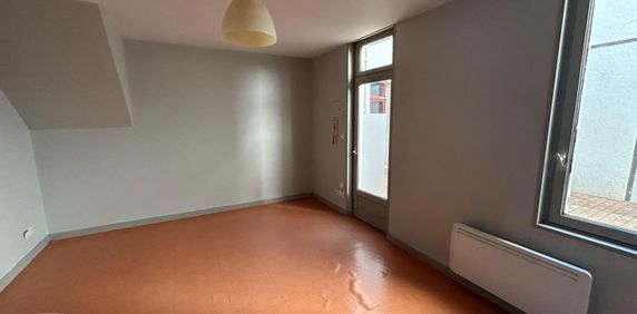 Location Appartement 1 pièce 21m² CHOLET 49300 - Photo 2
