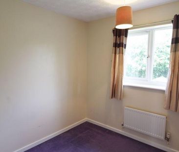 3 bedroom semi-detached house to rent - Photo 6