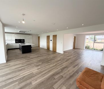 Raby Mere Road, Raby - Photo 4
