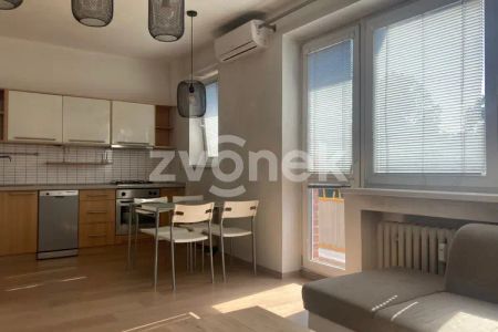 Pronájem bytu 3+kk s balkónem po kompletní rekonstrukci, Zlín – Obeciny I - Photo 5