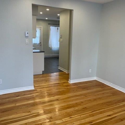 8120 Av. Wiseman - Photo 1