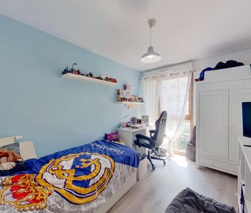 Location Appartement 4 pièces 80m² - Photo 5