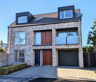 The Pines, Formby, Merseyside, L37 - Photo 1