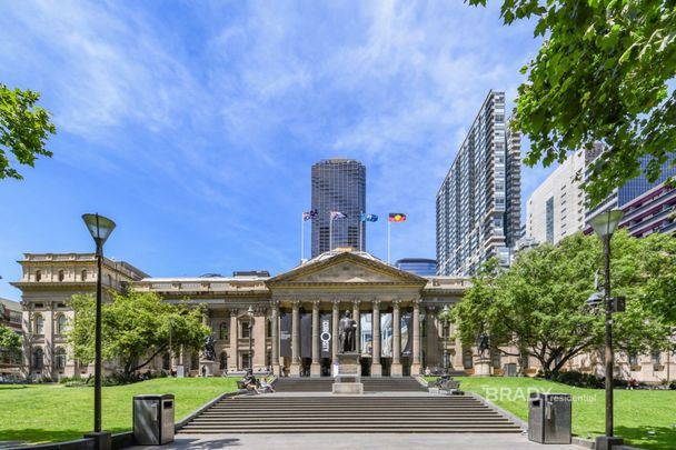 1507/5 Sutherland Street, Melbourne - Photo 1
