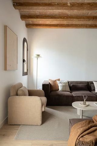 Carrer de Joaquín Costa, Barcelona, Catalonia 08001 - Photo 4